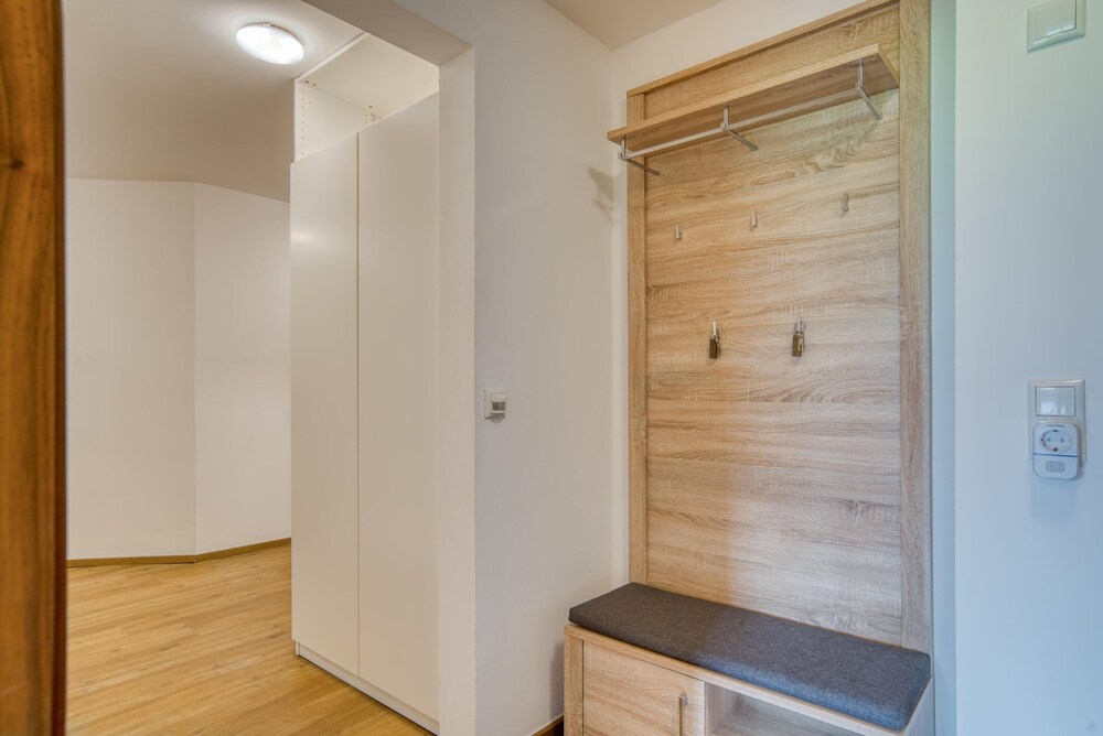 Apartment photo 2