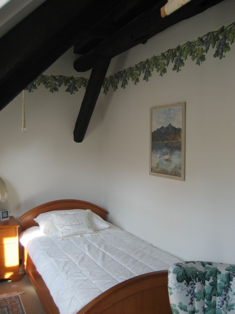 Single Room (Internet on request) photo 3