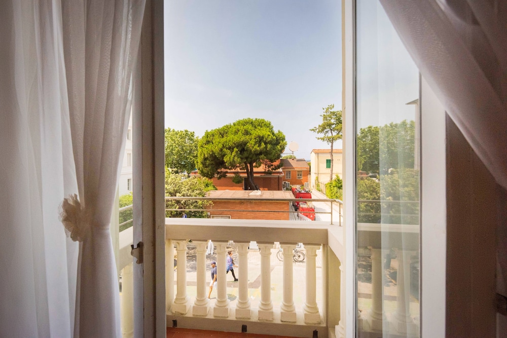 Superior Double Room - Photo 8