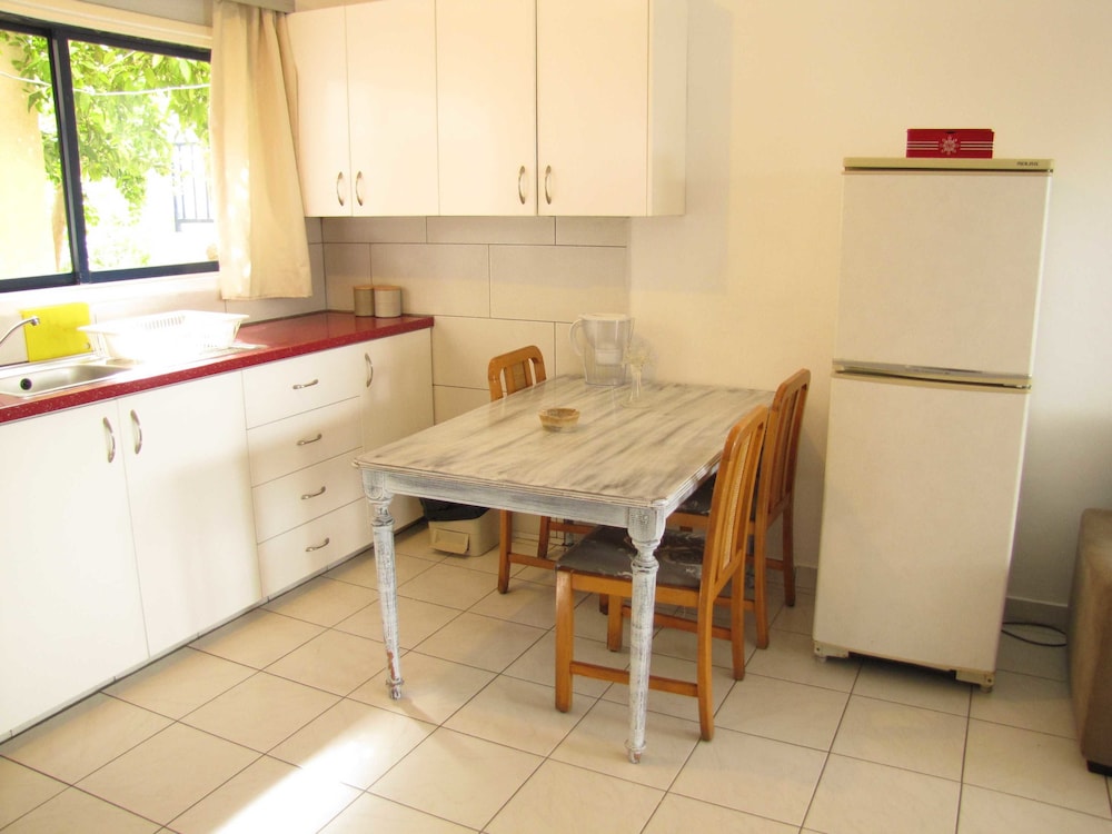 Apartment, 1 Bedroom, Pool Access photo 2