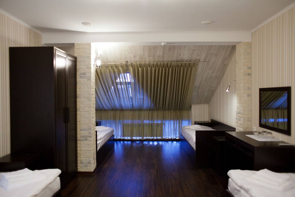 Standard Quadruple Room, Shared Bathroom