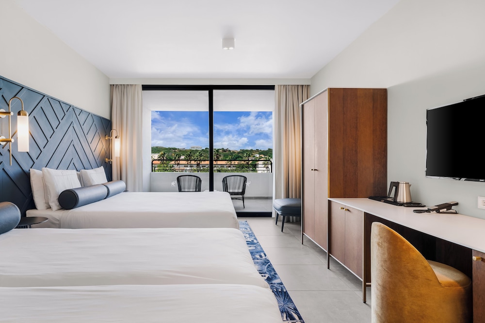 Room (2 King Beds) - Photo 7