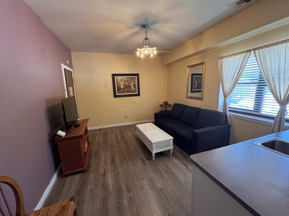 Family Suite, 1 King Bed with Sofa bed, Non Smoking, Kitchenette