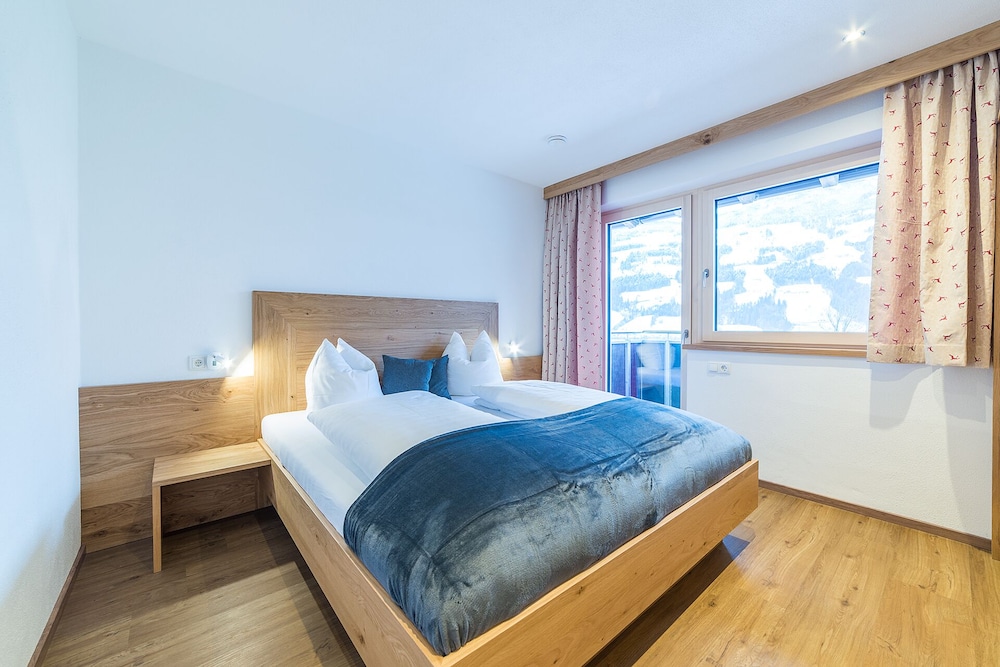 Traditional Apartment, 2 Bedrooms, Terrace (Hamberg) photo 1