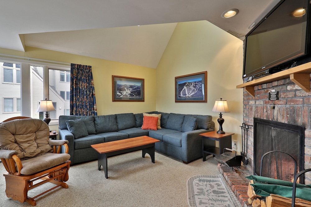 Condo, 2 Bedrooms photo 1
