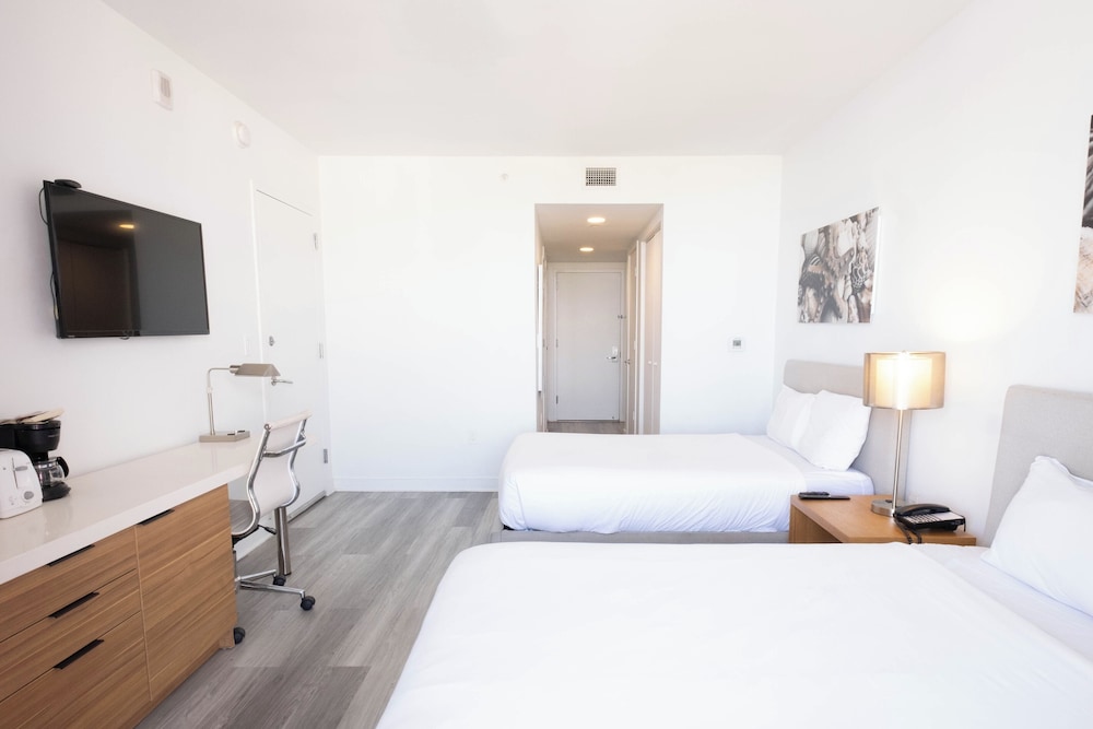 Deluxe Studio, 2 Double Beds