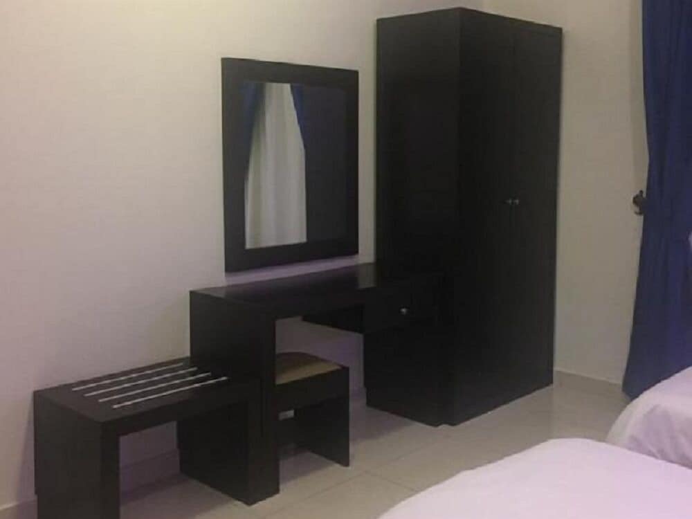 Deluxe Triple Room photo 3