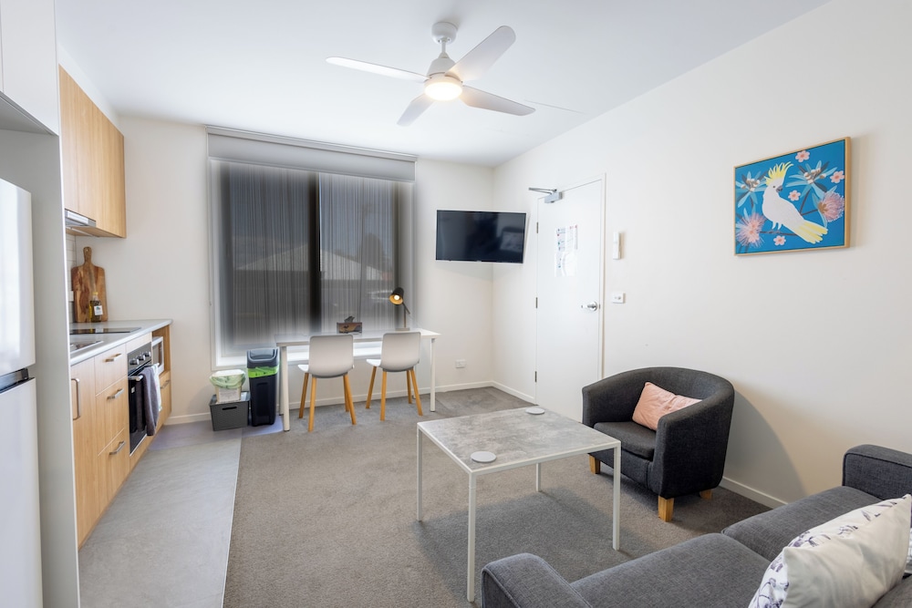 Superior Apartment, 2 Bedrooms, 2 Bathrooms - Photo 12