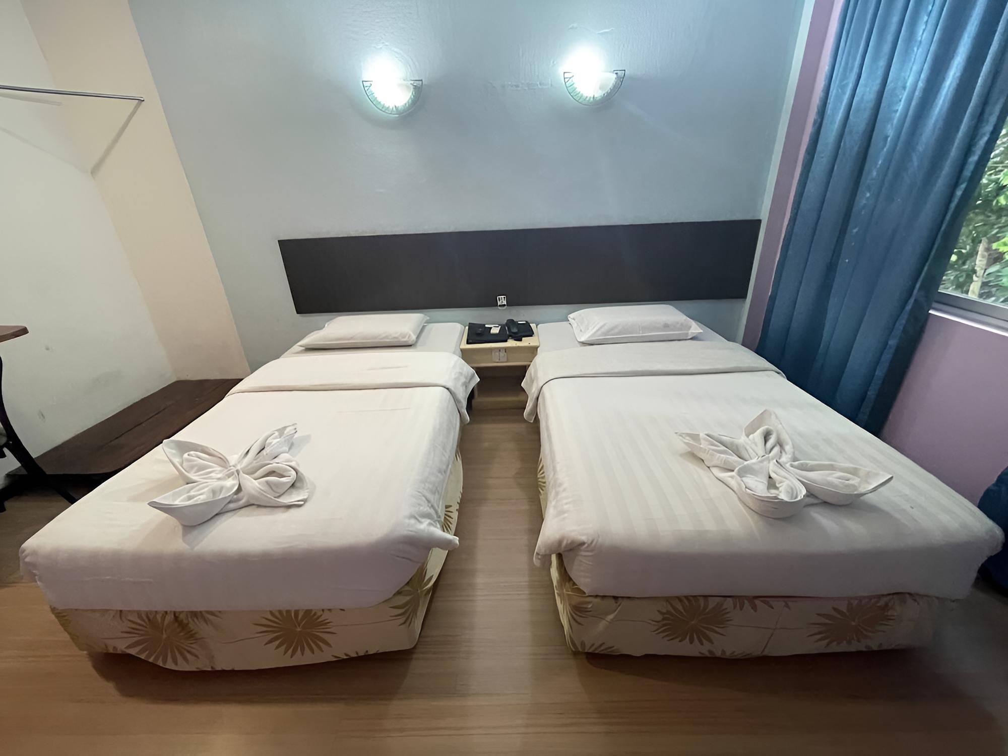 Deluxe Twin Room - Photo 2