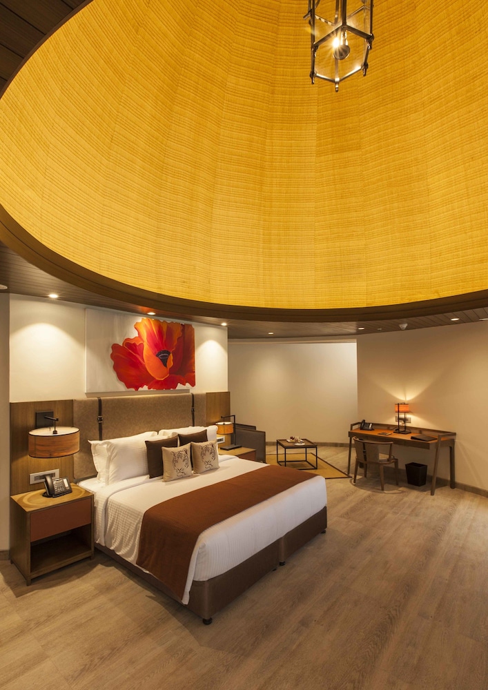 Executive Suite photo 2