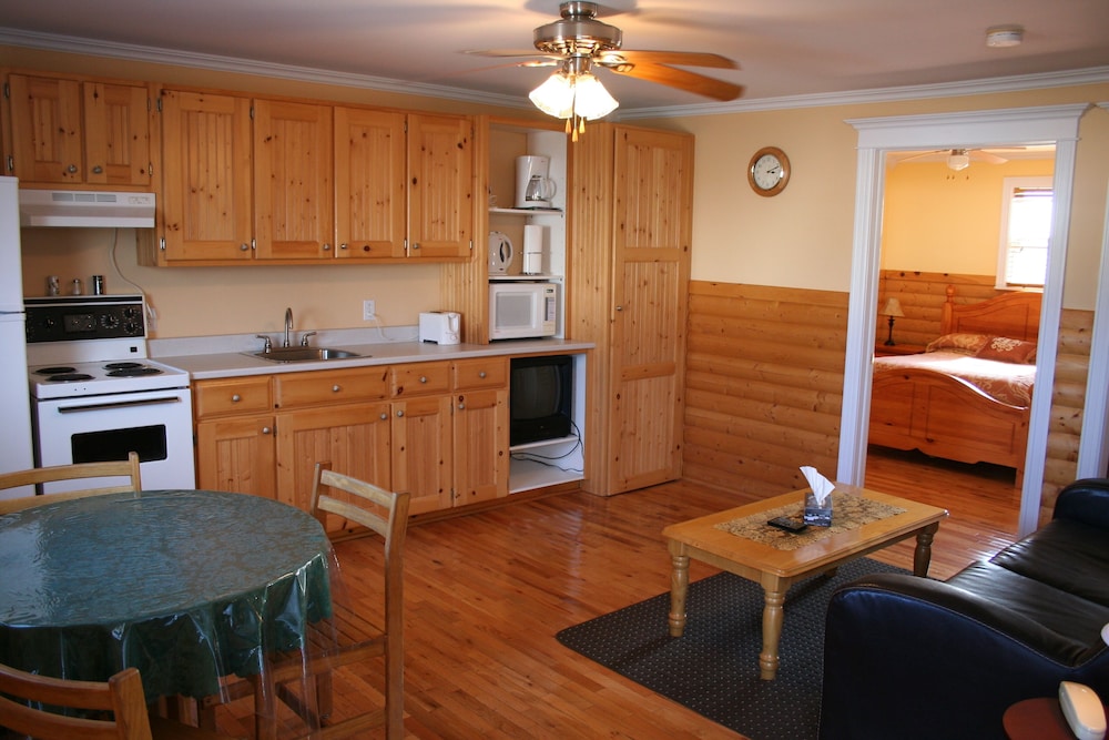Cabin, 2 Bedrooms photo 2