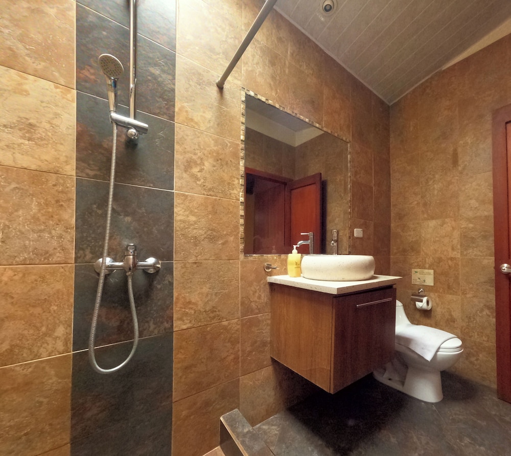 Comfort Double Room, 1 Double Bed, Private Bathroom photo 3