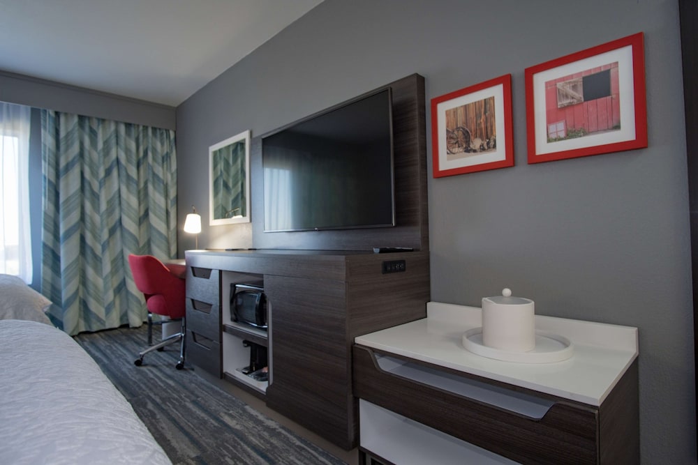 Room, 2 Queen Beds, Non Smoking - Photo 4