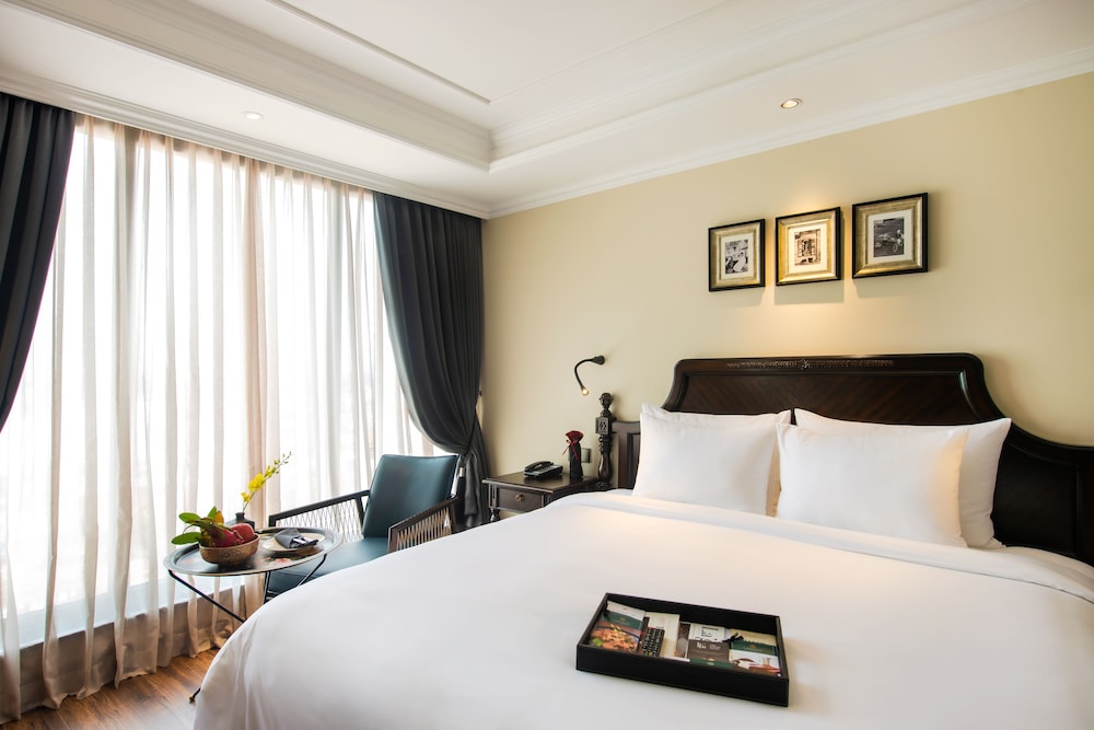Executive Double or Twin Room thumbnail 6