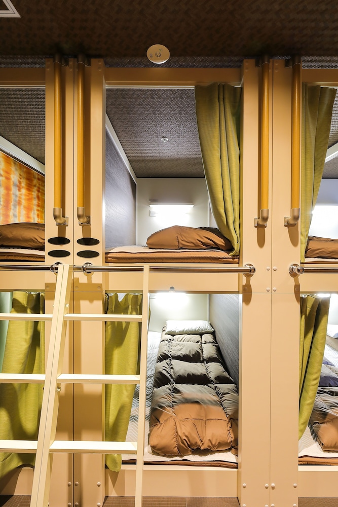 Shared Dormitory, Women only photo 2