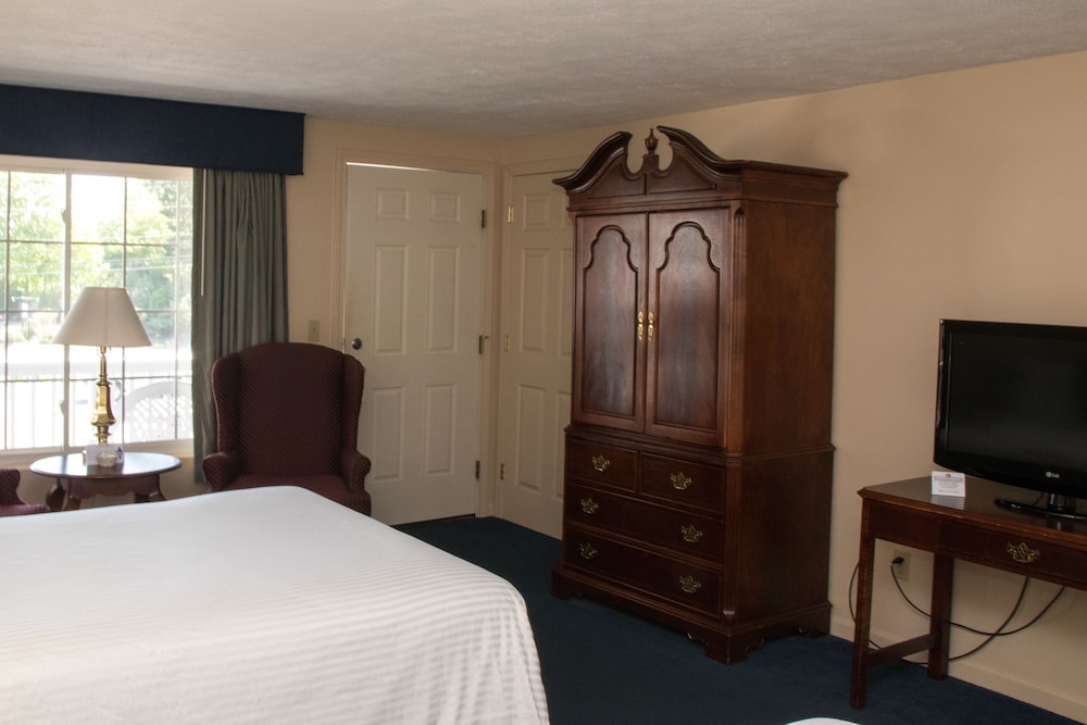 Deluxe Room, 2 Queen Beds photo 3