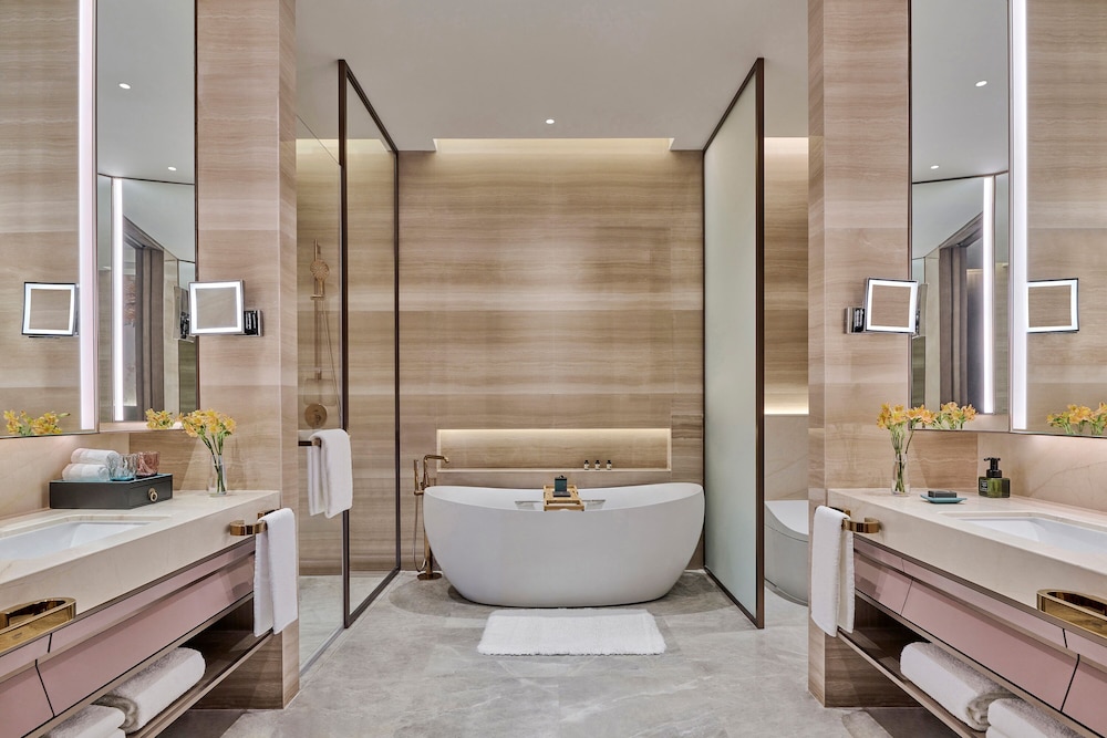 Royal Suite photo 3