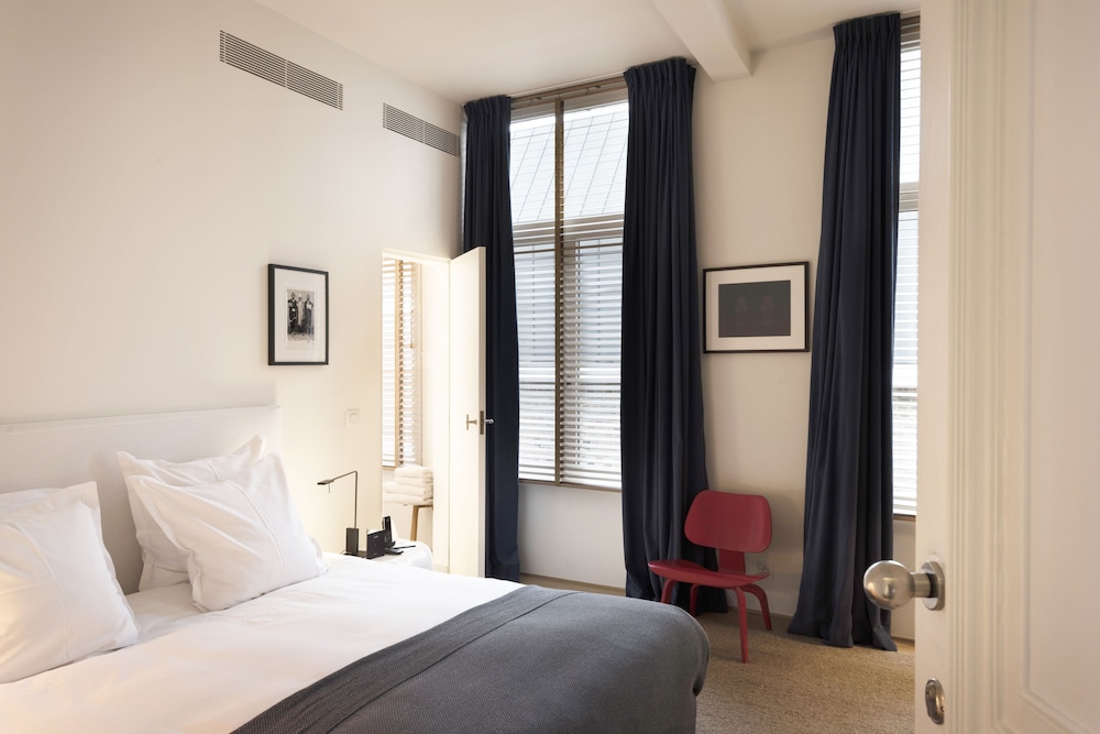 Julien Mood room photo 3