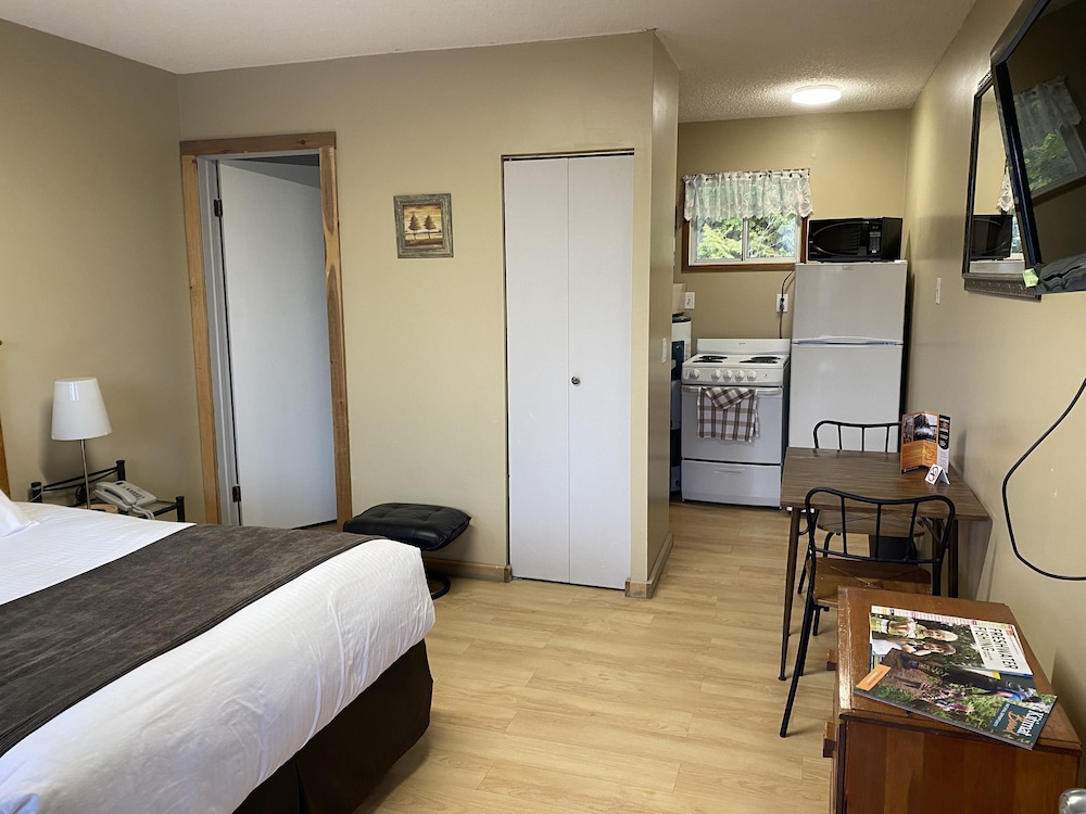 Basic Single Room photo 3