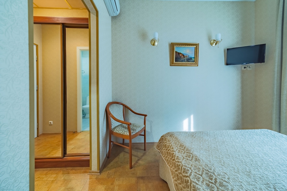 Classic Double or Twin Room photo 2