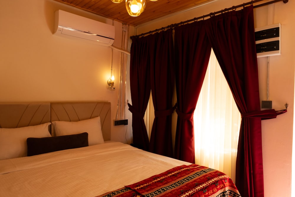 Deluxe Room, 1 Double Bed (MAHMIL)