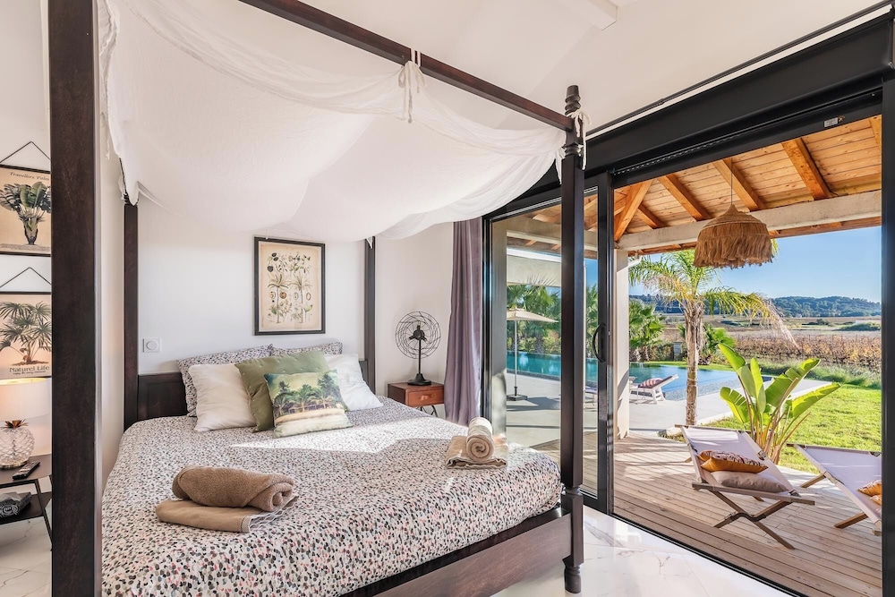 Standard Double Room, Pool View