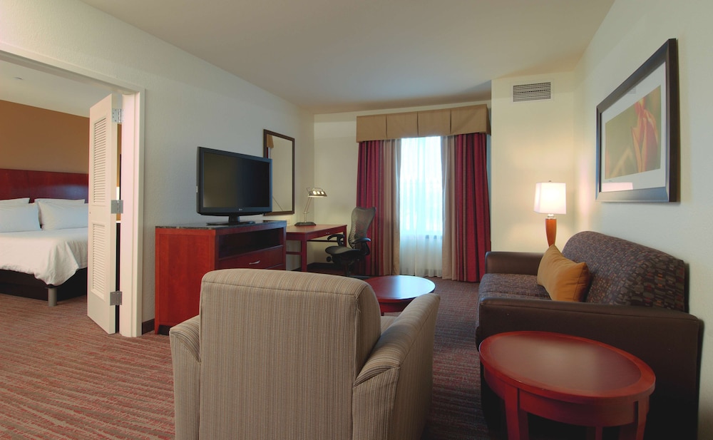 Suite, 1 King Bed, Accessible - Photo 2