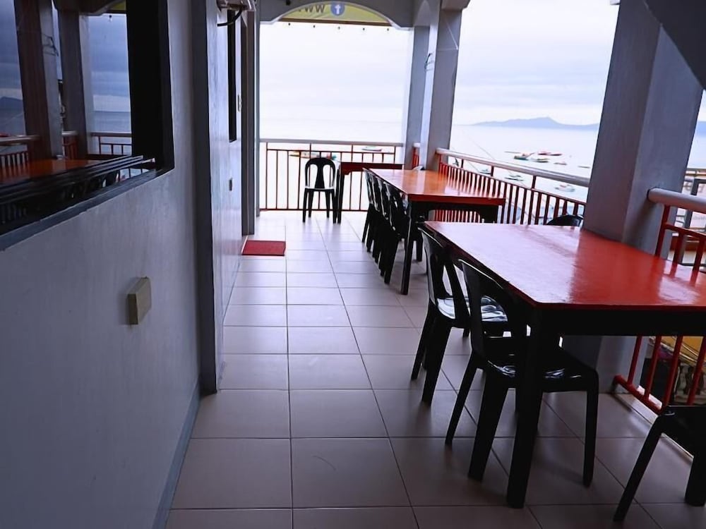 Standard Room, 2 Queen Beds, Balcony, Beach View photo 3