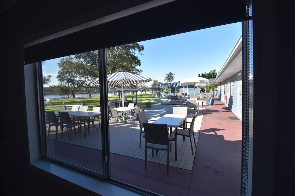 Comfort Apartment, 2 Bedrooms, River View (Unit 1) photo 3