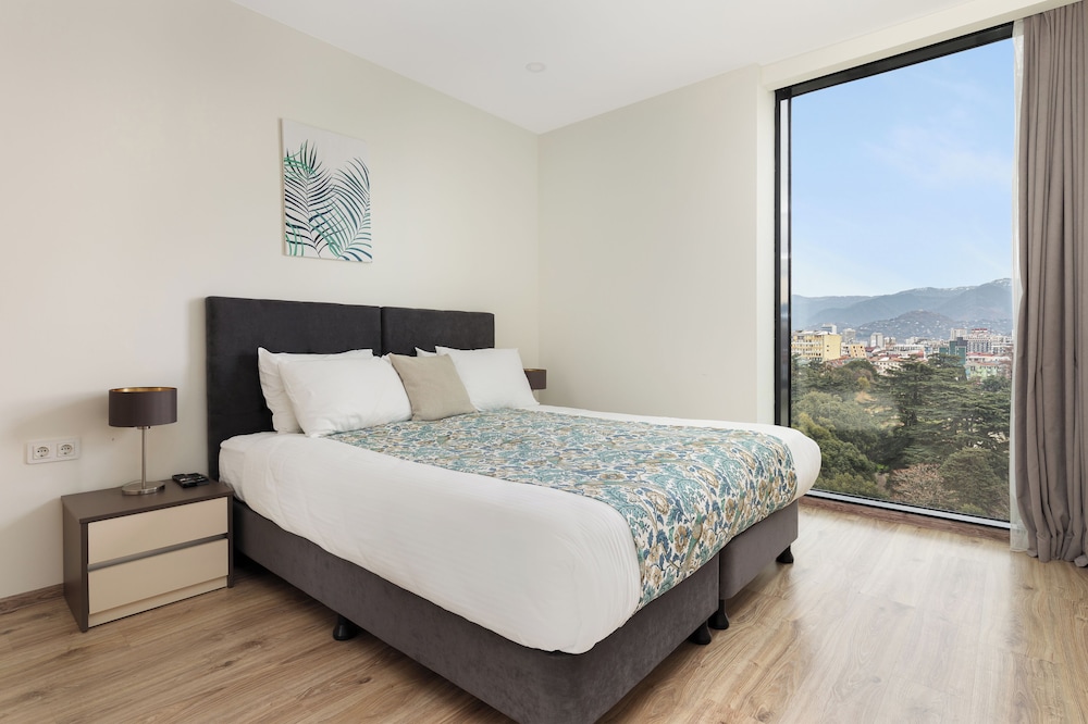1 Bedroom Park View - Photo 1
