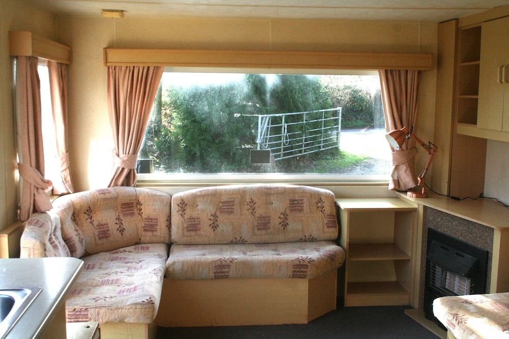Mobile Home, 2 Bedrooms, Smoking, Patio