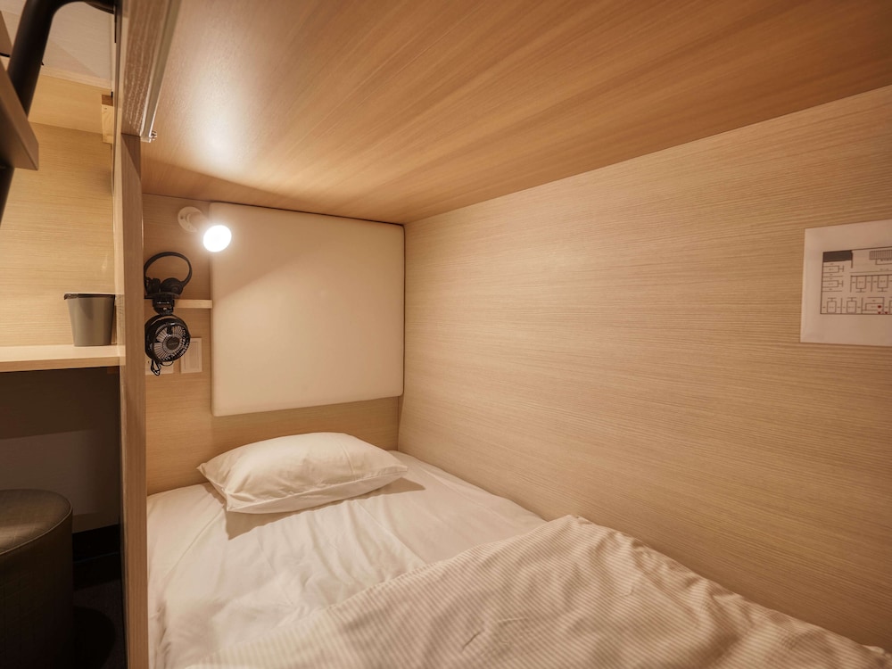 Cabin A (for 2 people, Mixed Gender Floor, Shared Shower/Toilet)