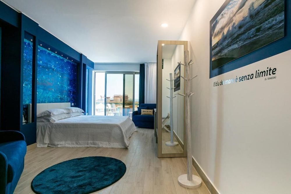 Junior Suite, Accessible, Sea View photo 1