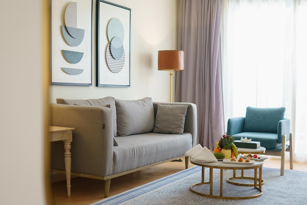 Superior Executive Suite