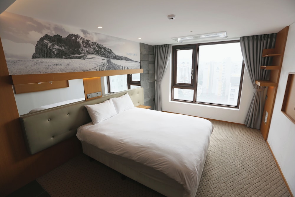 Deluxe Double Room (for 2 people)