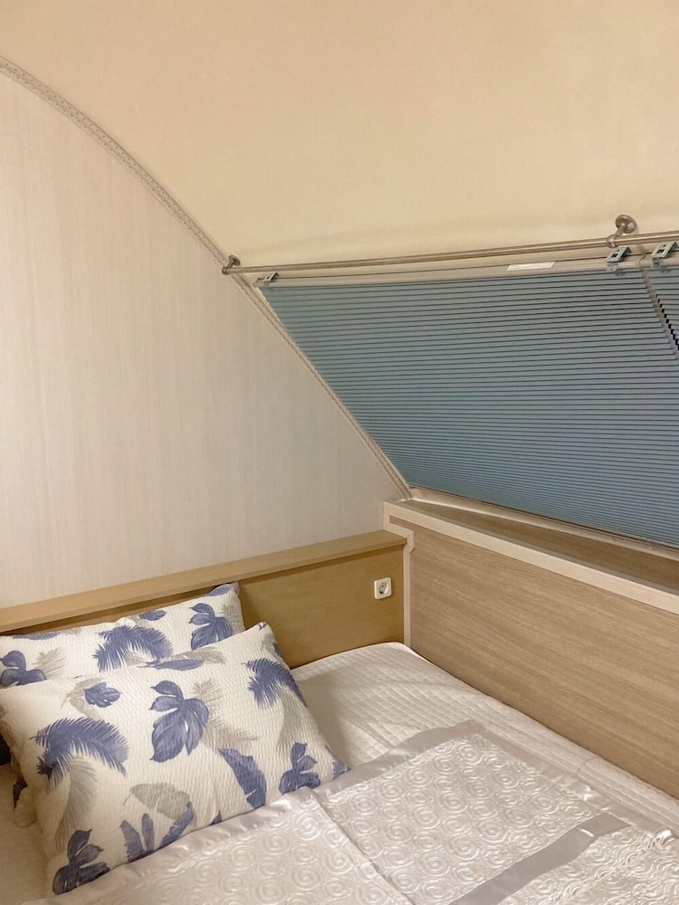 Caravan - Photo 1
