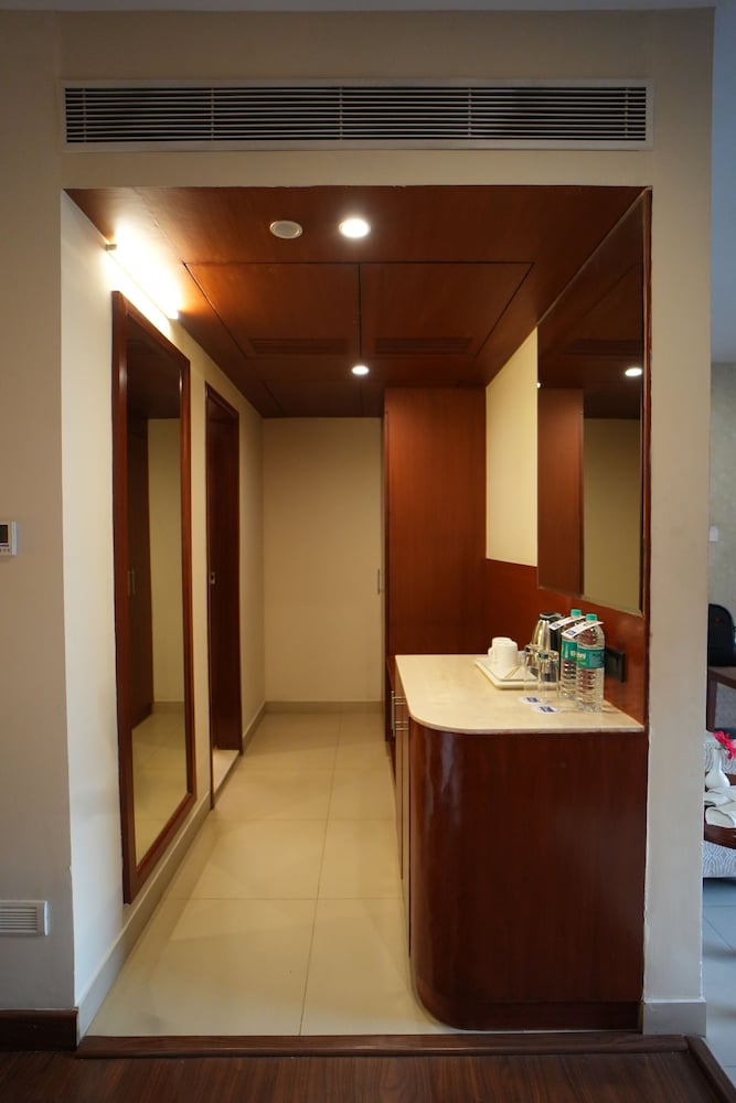 Basic Twin Room photo 2