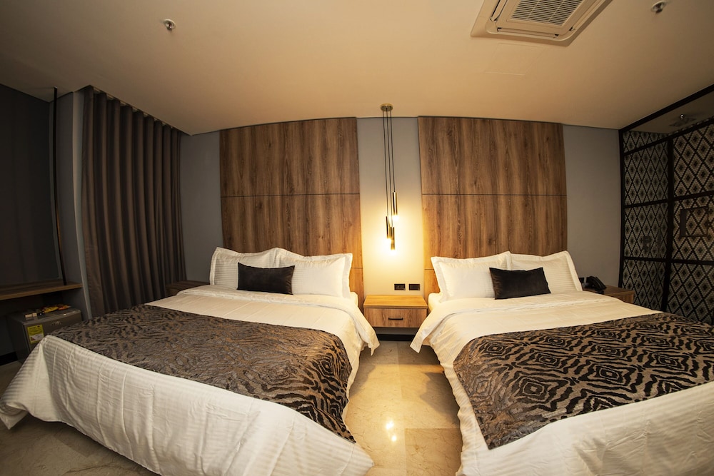 Standard Room, 2 Queen Beds