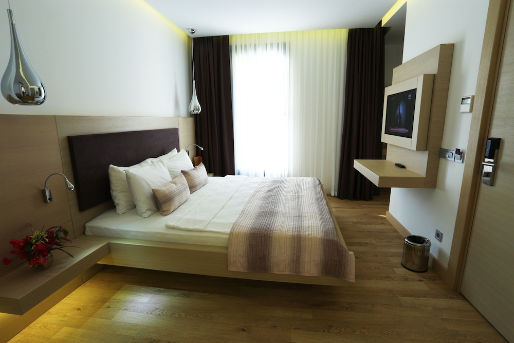 Comfort Room - Photo 3