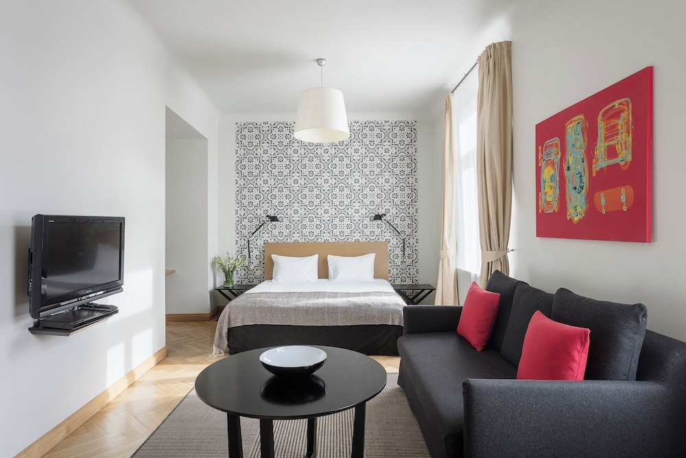 Studio Apartment Double Bed - Photo 3