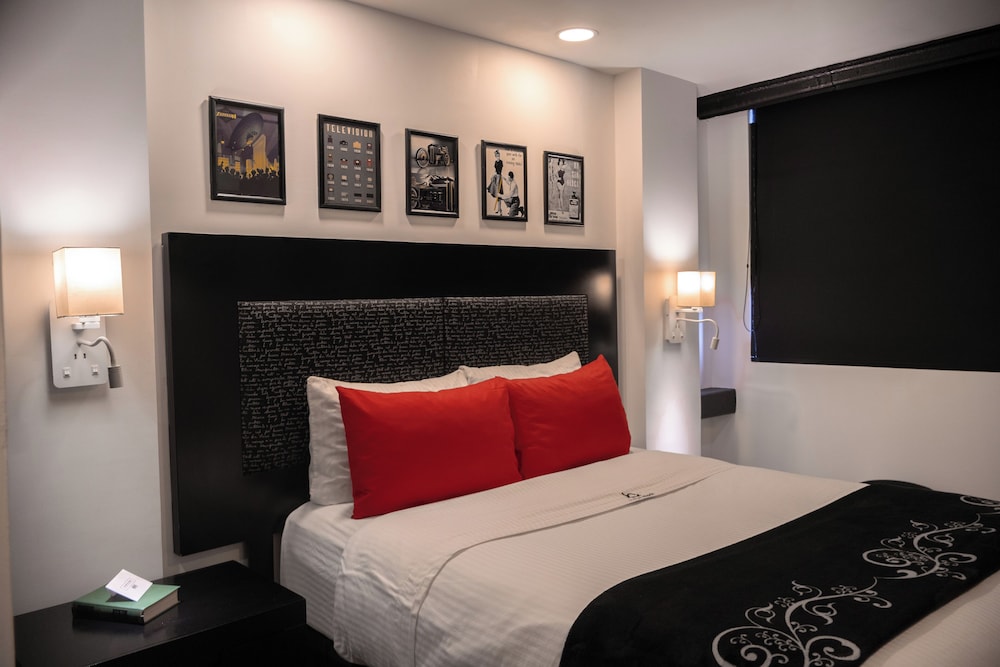Executive Room, 1 King Bed - Photo 3