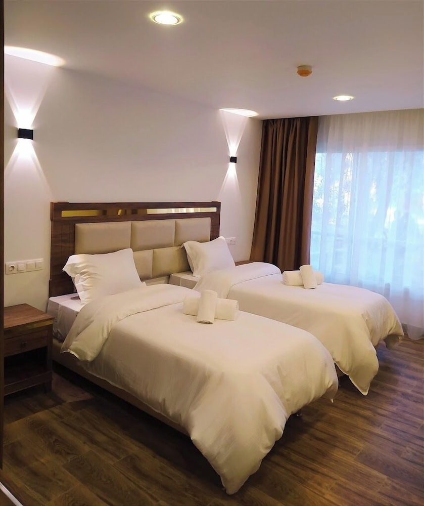Double Or Twin Room photo 3