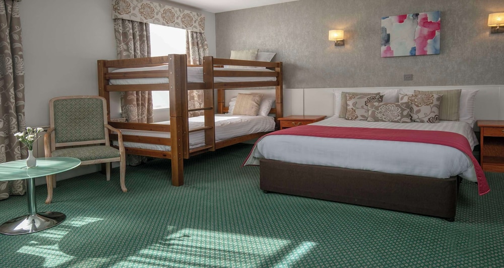 Superior Room, Multiple Beds - Photo 2