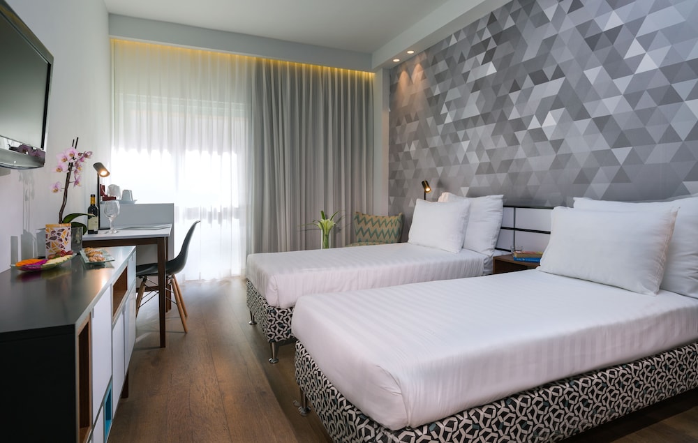 Superior Room, City View - Photo 11