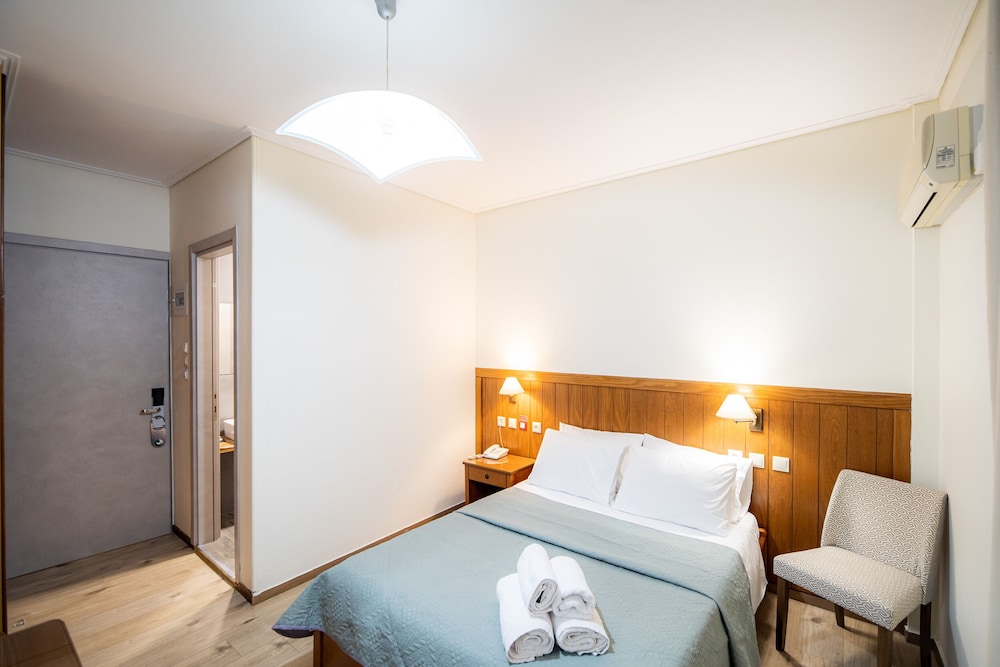 Double or Twin Room photo 2