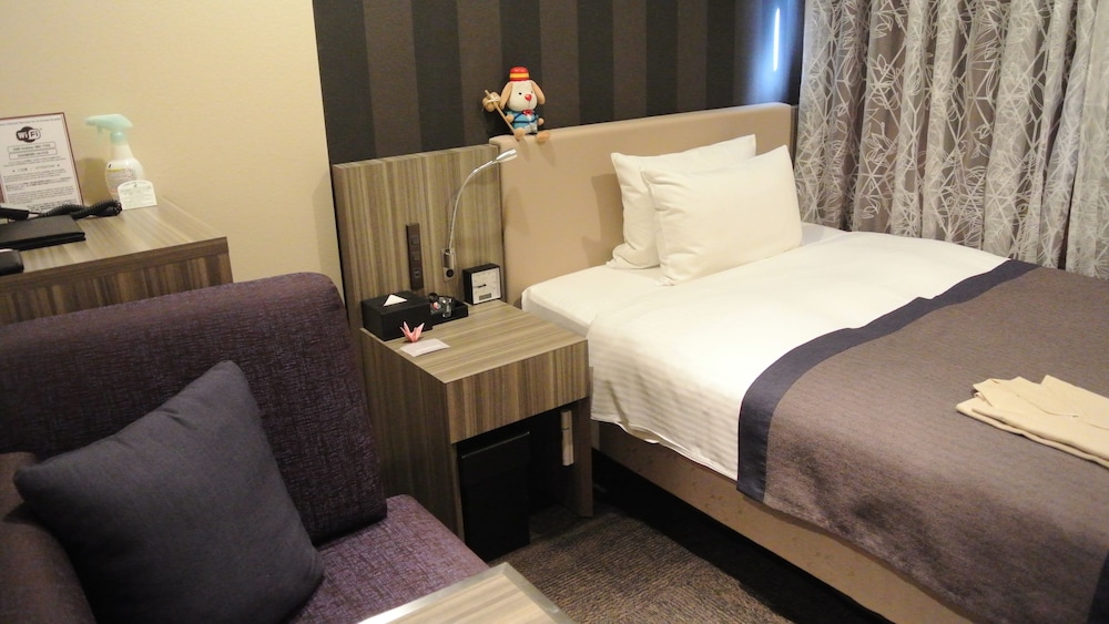 Small Double Room, Non-Smoking photo 2