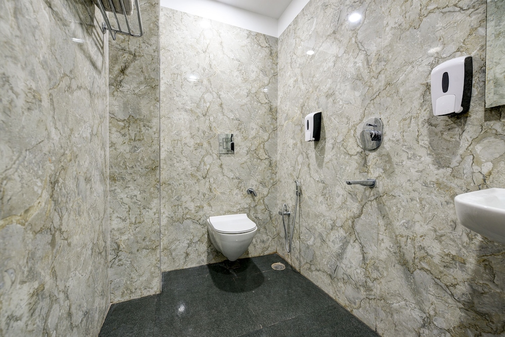 Deluxe Room, 1 Double Bed - Photo 3
