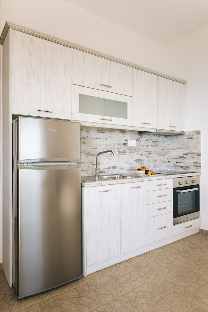 Suite, 1 Bedroom, Sea View - Photo 3