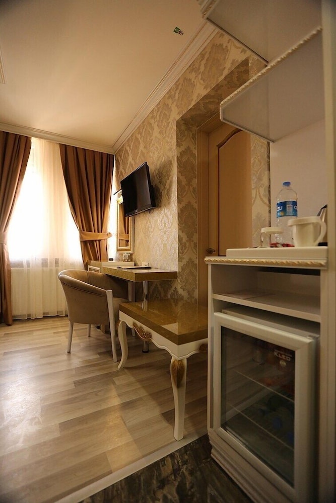 Standard Room photo 2
