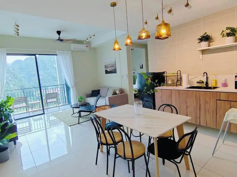 Superior Suite, 2 Bedrooms, Mountain View